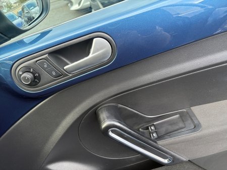 2016 Volkswagen Beetle 1.2 Petrol Auto €14,900 thumbnail