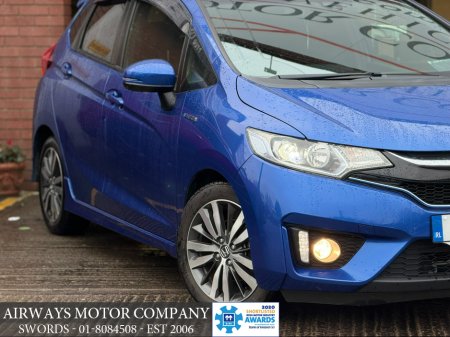 2017 Honda Fit 1.5 HYBRID RS AUTO €11,950 thumbnail