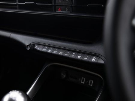 2025 Jeep Avenger - thumbnail 16