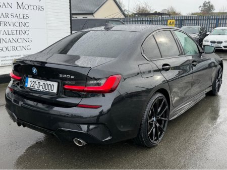 2022 BMW 3 Series - view 4