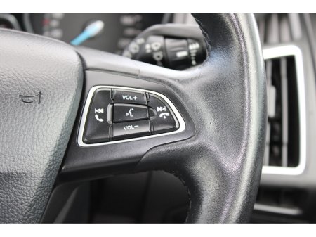 2018 Ford Focus - thumbnail 21