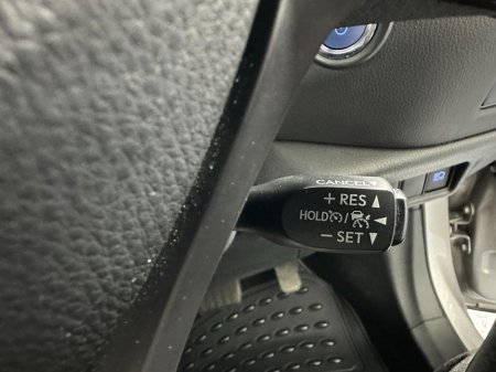 2022 Toyota C-HR Self Charging Hybrid Sol Automatic €25,800 thumbnail