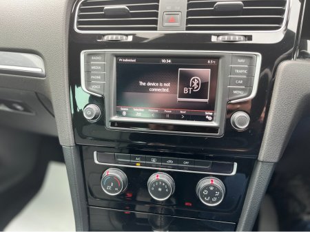 2016 Volkswagen Golf - thumbnail 14