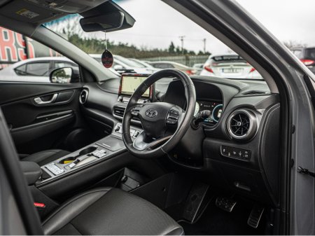 2024 Hyundai Kona 2024 Hyundai Kona EV Premium/SOH 100%/1yr warranty €24,888 thumbnail