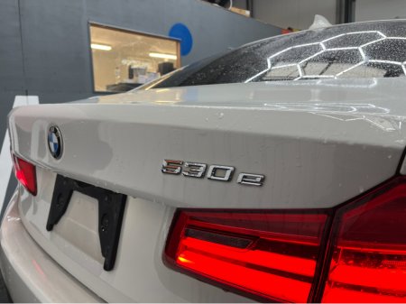 2017 BMW 5 Series €22950 2017 BMW 530E M SPORT IPERFORMANCE 2.0 AUTOMATIC / CRUISE CONTROL / 360° PARKING CAMERA / ELECTRIC MEMORY & HEATED SEATS / PADDLE SHIFTERS / AMBIENT LIGHTS €22,950 thumbnail