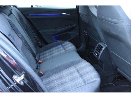 2022 Volkswagen Golf GTD 200Bhp DSG * Winter Pack €30,950 thumbnail