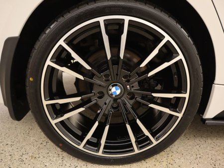 2016 BMW 3 Series - thumbnail 17