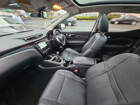 2017 Nissan Qashqai - thumbnail 17