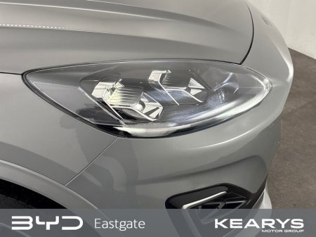 2023 Ford Kuga 2.5 Duratec 225PS PHEV Vignale *Solar Silver* €33,950 thumbnail