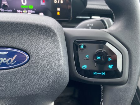 2025 Ford Explorer PREMIUM 77KWH EXTENDE thumbnail