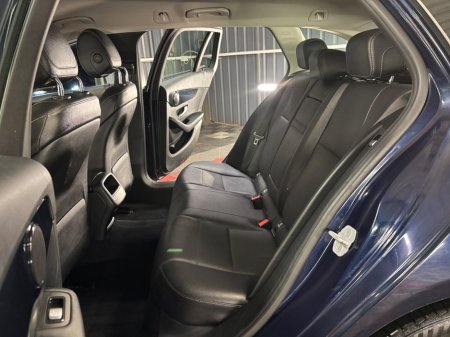 2015 Mercedes-Benz C Class C 220 BLUETEC €12,950 thumbnail