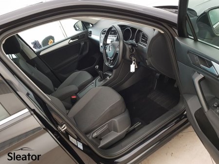 2017 Volkswagen Tiguan - thumbnail 10