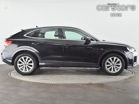 2023 Audi Q3 35 TDI 150HP S Tronic SE €39,880