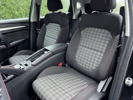 2023 MG ZS EV // LOW MILEAGE // APPLE CARPLAY/ANDROID AUTO // 360 PARKING CAMERAS // DIGITAL CLUSTER €20,900 thumbnail