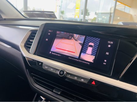 2023 Opel Grandland OPEL EDITION Plug In Hybrid As New Only 8000 Kms Huge Spec Now On Sale www.bolands.ie Est.1955 €28,950 thumbnail