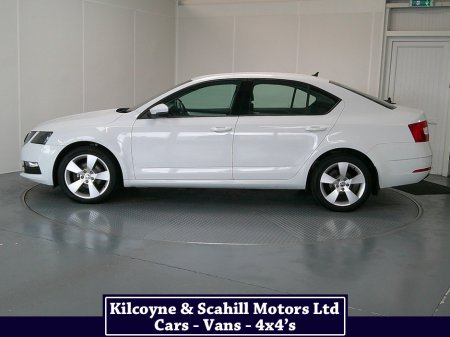 2019 Skoda Octavia - thumbnail 4