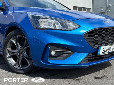 2020 Ford Focus - thumbnail 25