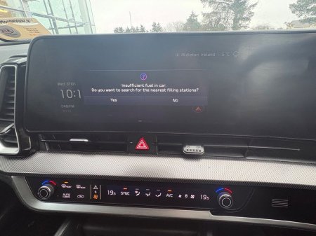 2024 Kia Sportage K3 SEM 5DR, *warranty till 2031* *1 year AA* Touch Screen Infotainment System, Heated Seats, Lane Departure Warning, Traction Control thumbnail