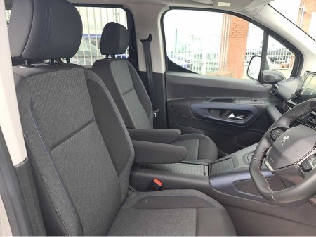 2026 Peugeot Rifter Allure Horizon RS/RS Plus/RE Wheelchair Accessible Taxi €61,950 thumbnail