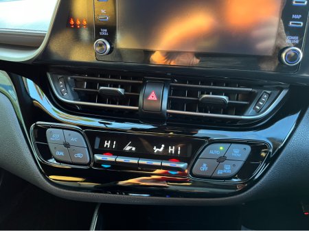 2020 Toyota C-HR SOL AUTOMATIC HYBRID 1.8 PETROL //LOW MILES//HIGH SPEC//HALF LEATHER SEATS//KEYLESS ENTRY//360 PARKING CAMERAS//ADAPTIVE CRUISE CONTROL// €22,950 thumbnail