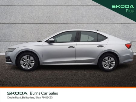 2023 Skoda Octavia - thumbnail 6