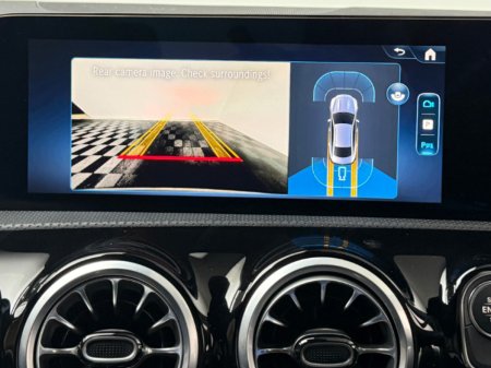 2025 Mercedes-Benz CLA Class - thumbnail 18