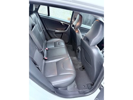 2015 Volvo V60 - thumbnail 17