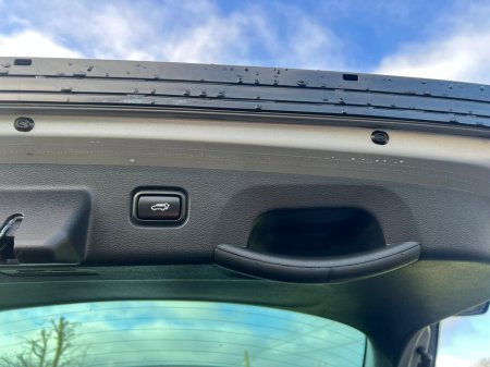 2022 Kia Sportage 1.6 CRDi SCR MHEV 136 ps 6iMT GT Line €29,500 thumbnail