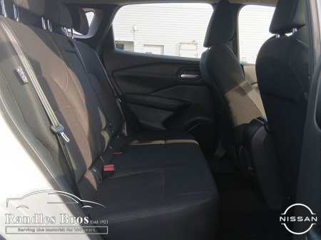 2025 Nissan Qashqai - thumbnail 14