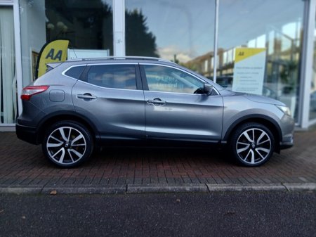 2015 Nissan Qashqai 1.6 DCi TECKNA, Grey met, Very Clean €8,950