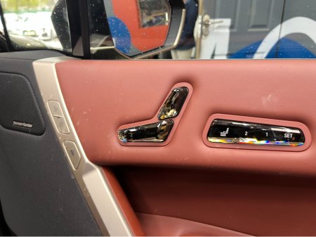 2022 BMW iX - thumbnail 11