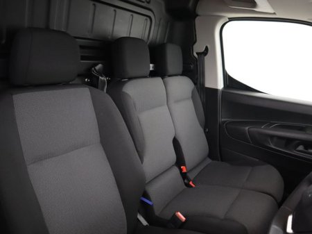 2022 Peugeot Partner - thumbnail 10