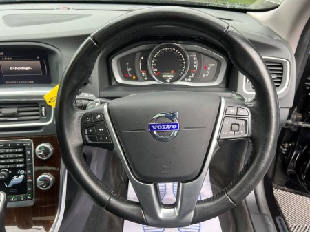 2018 Volvo V60 D4 CLASSIC 2.0 D // OPENING SUNROOF // FULL SERVICE HISTORY // ADAPTIVE CRUISE CONTROL €19,900 thumbnail