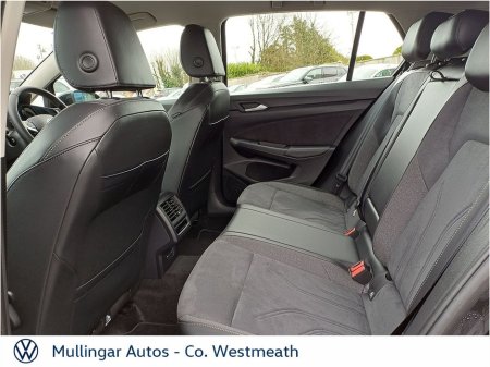 2024 Volkswagen Golf GOLF STYLE 1.5 TSI 150HP €33,950 thumbnail