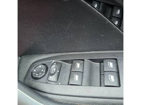 2015 Peugeot 208 1.0 PureTech 68bhp Access 5 dr €7,950 thumbnail