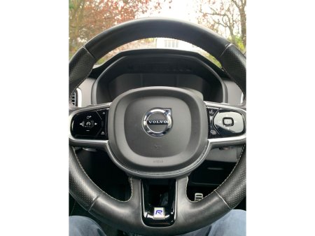 2019 Volvo XC90 2.0 D5 R-DESIGN PP AWD 5DR AUTO €39,995