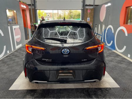 2025 Toyota Corolla - photo 3