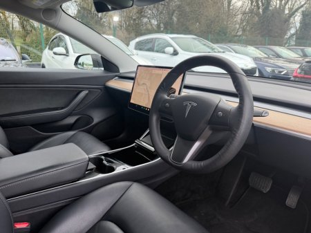 2019 Tesla Model 3 - thumbnail 10