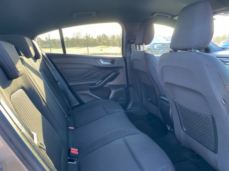 2020 Ford Focus - thumbnail 20