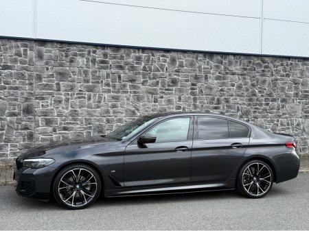 2021 BMW 5 Series - thumbnail 9