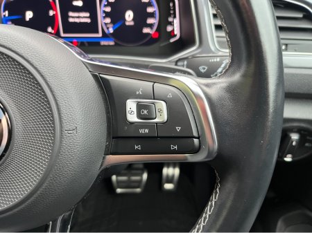 2021 Volkswagen T-Roc R-LINE AUTOMATIC 2.0 DIESEL //LOW MILES//HALF LEATHER SEATS//ADAPTIVE CRUISE CONTROL//REVERSE CAMERA//KEYLESS ENTRY// €27,950 thumbnail