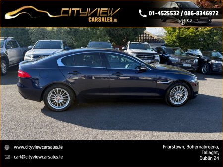 2017 Jaguar XE - thumbnail 3