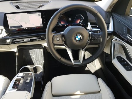 2026 BMW X1 - thumbnail 5