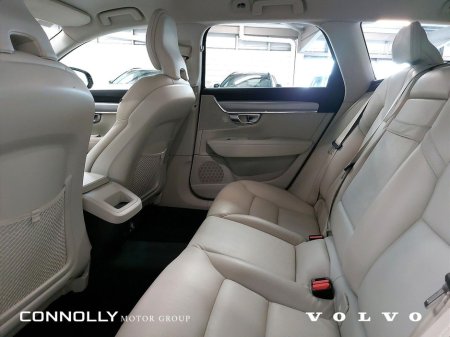 2020 Volvo V90 D4 Momentum Auto €384pm €34,945 thumbnail
