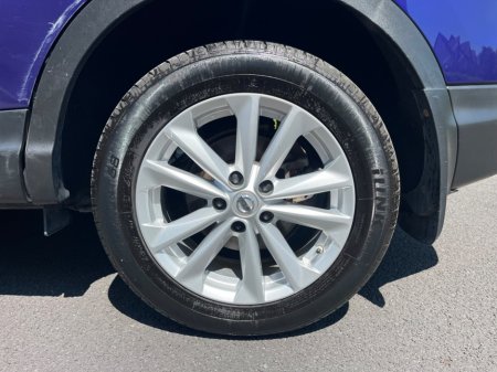 2017 Nissan Qashqai - thumbnail 9