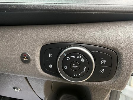 2022 Ford Transit - thumbnail 17