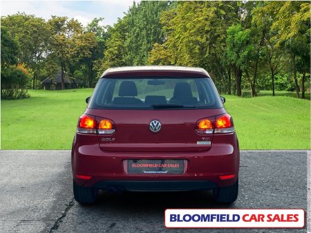 2011 Volkswagen Golf HIGHLINE , SUNROOF // LOW MILEAGE €8,950 thumbnail