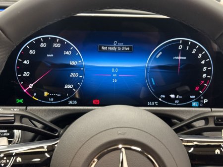 2025 Mercedes-Benz E Class - thumbnail 8