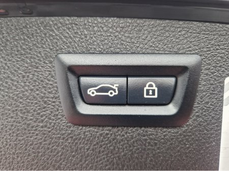 2013 BMW 3 Series - thumbnail 23