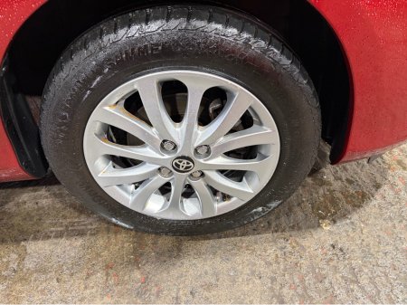 2015 Toyota Yaris SOL 1.33 PETROL 6 SPEED MANUAL 4DR HATCHBACK *ONE OWNER IRISH CAR* *TOP SPEC* *FULL TOYOTA SERVICE HISTORY* *NEW NCT 01/2027* *€200 ROAD TAX* *FINANCE ARRANGED TODAY* €10,450 thumbnail